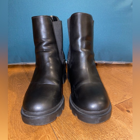 Dolce Vita black boot with hell - Picture 2 of 10